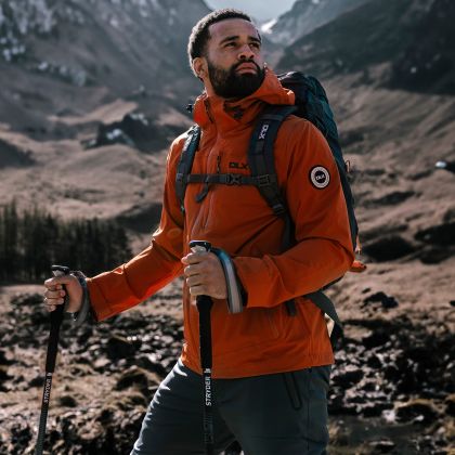 Mens DLX Waterproof Jacket Montgomery, Front view on mannequin